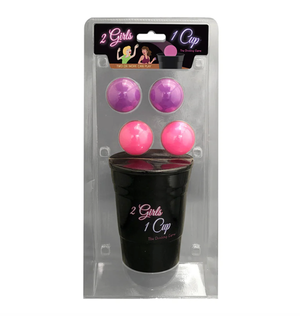 Dos chicas, un juego de copa